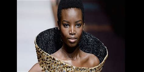 mannequin africaine|Découvrez le top 10 des mannequins africains les。